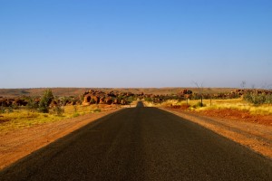 Blick auf die Straße mit heiliger Städte von Aborigini's